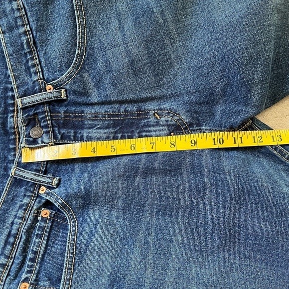 Levi's 505 Mens Size 34x32 Medium Wash Jeans Denim 5 Pocket Iconic - Picture 10 of 11